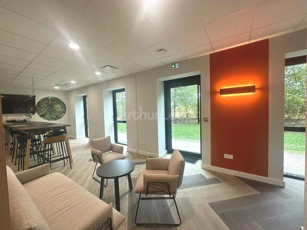 Bureaux 221 m²