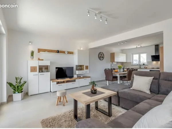 A LOUER - Superbe T4 meublé de 90m2 rénové à neuf - Jarnac-Champagne