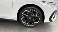 Volkswagen Golf 1.5 eTSI EVO2 150ch R-Line DSG7 — photo 20