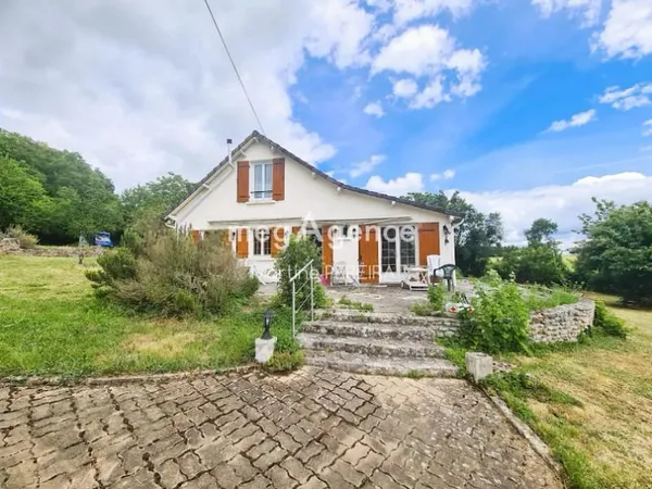 Maison 8 pièces 160 m²
