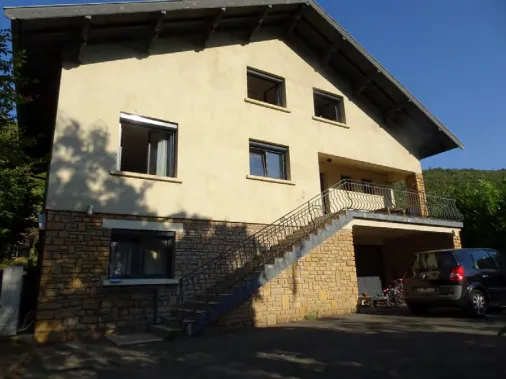 Urgent Négociable - CURIS-AU-MONT-D'OR - MAISON FAMILIALE AVEC TERRAIN DE 2 600 M² - 6 CHAMBRES - GA