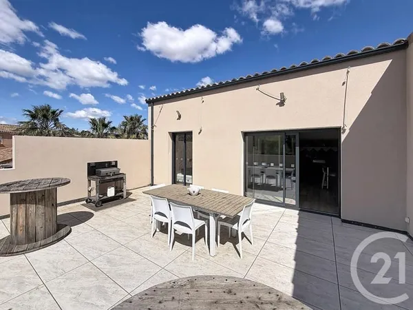 Maison 7 pièces 228 m²