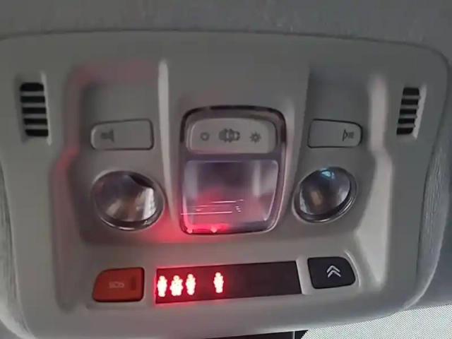 Citroën C3 bluehdi 100 s&amp;s bvm6 — photo 24