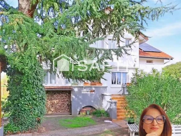 Maison individuelle de 181 m² , terrain de 920 m²