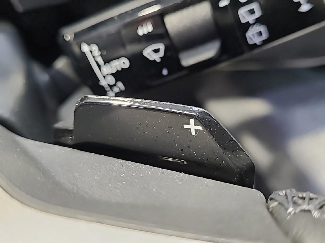 Peugeot 5008 hybrid 145 ch e-dcs6 allure — photo 26