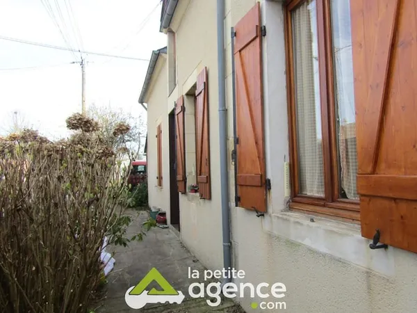 Maison Vente La Chapelle-Hugon 3p 83m² 66000€