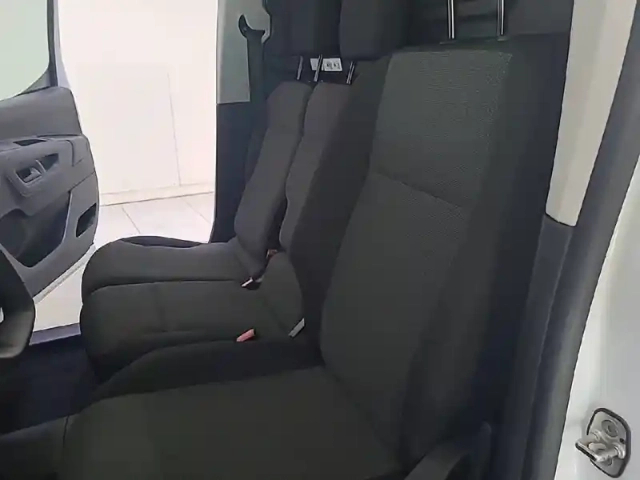 Peugeot Partner fourgon m 650 kg bluehdi 130 s&amp;s eat8 — photo 71