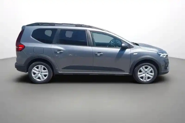 Dacia Jogger tce 110 7 places — photo 7