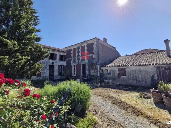 Maison 7 pièces 400 m²