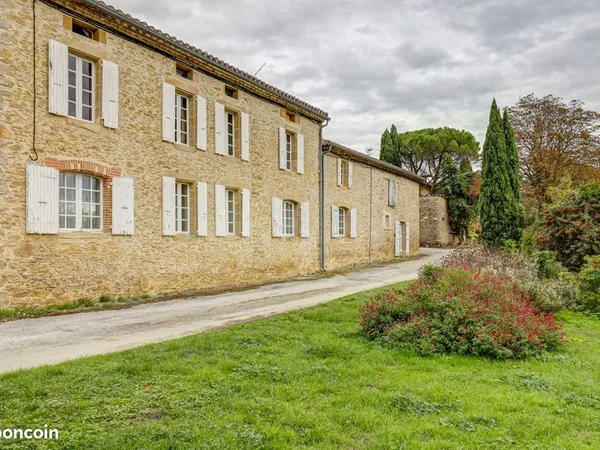Entre campagne et hameau