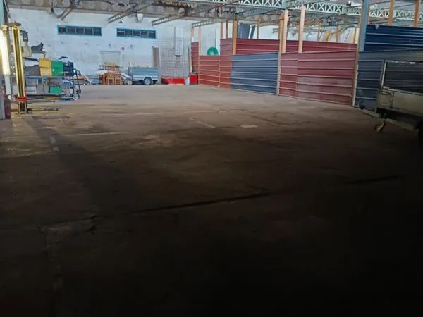 Box (10 a 150 M2)