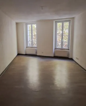 Location t4 digne les bains