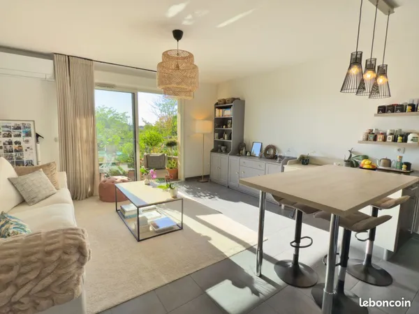 Appartement T3 lumineux avec balcon au coeur du Haillan