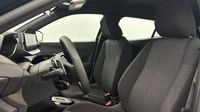 Peugeot 2008 1.2 Hybrid 145ch Style e-DCS6 — photo 12