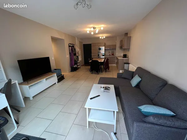 Vend appartement récent T2 climatisé 48 m² + garage fermé 15 m²