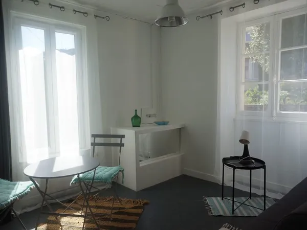 ANGERS CENTRE VILLE PETIT PAVILLON MEUBLE POUR ETUDIANT