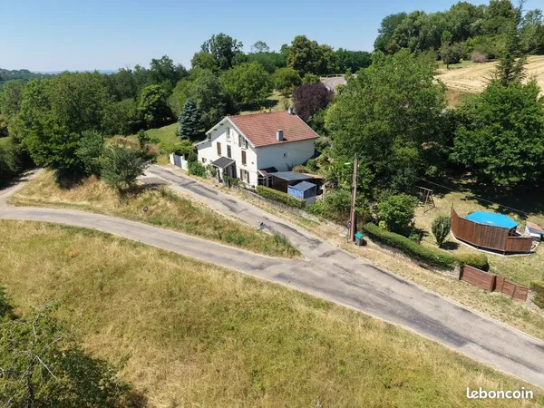 Maison 7 pièces 198 m²