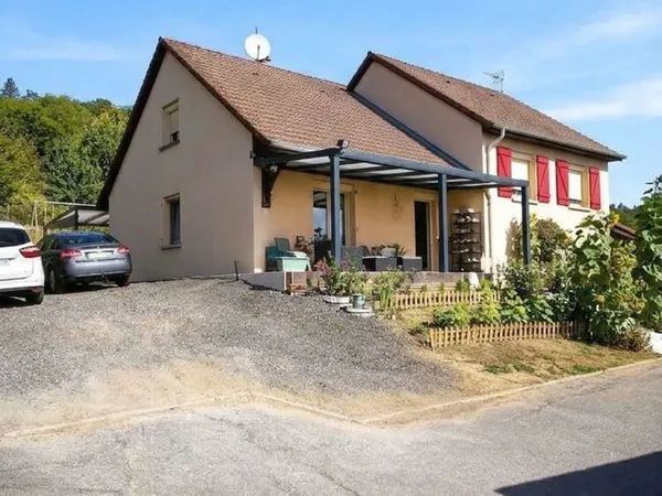 Maison 127 m² sur terrain 1485 m² avec terrasse et pergolas