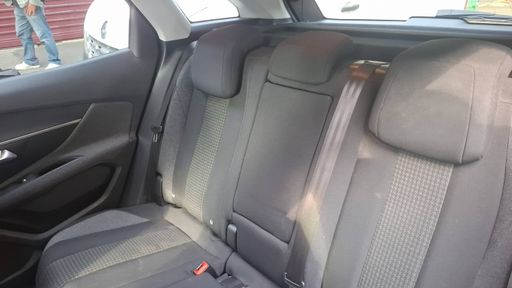 Peugeot 3008 1.5 BlueHDi 130 EAT8 - Active Business – 2019 – 135656 km – Diesel – Boîte Automatique — photo 22