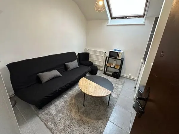 Belle chambre meublée 10m²