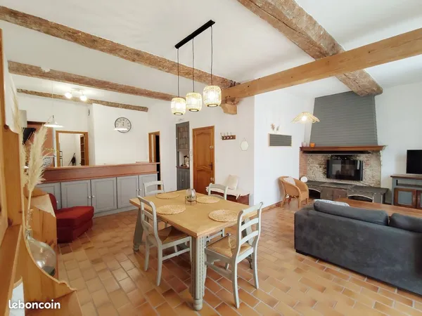 Charmant T2 meublée à l'année de 66m2+ Cave de 20m2