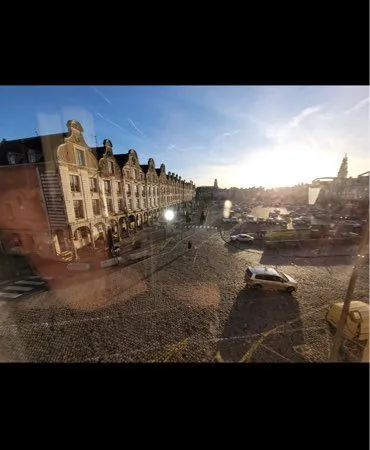 Apt Grand Place RARE vue beffroi