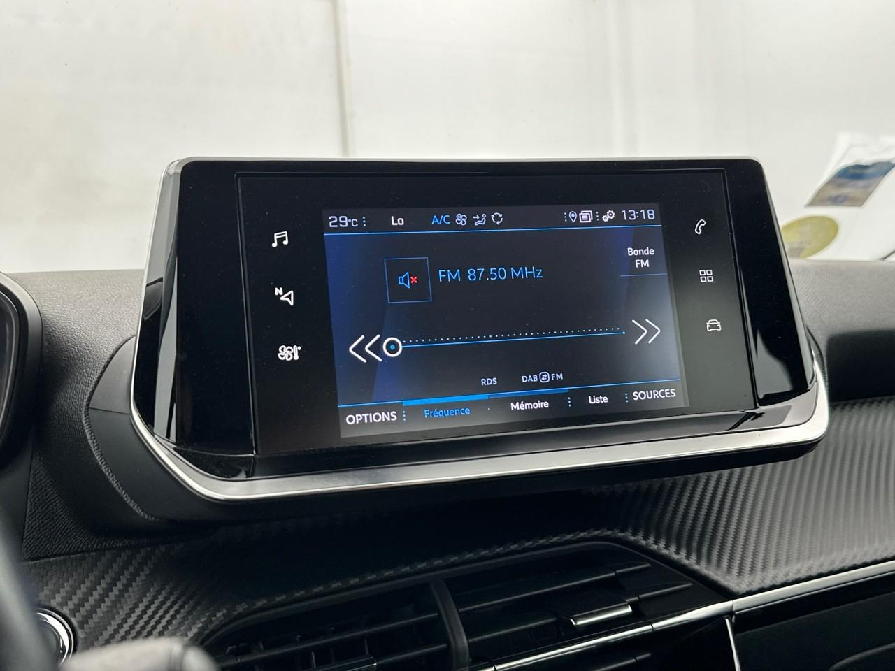 Peugeot 2008 bluehdi 130 s&s eat8 allure — photo 21