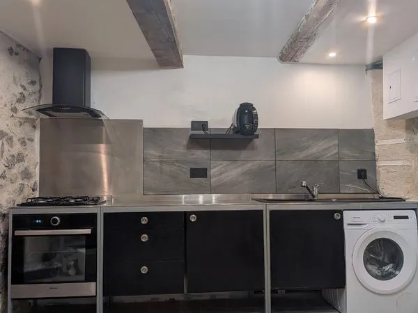 Charge comprise T2 meublé 50 m² rez-de-chaussée - Lézignan-la-Cèbe