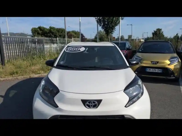 Toyota Aygo X 1.0 vvt-i 72ch dynamic my24 — photo 9