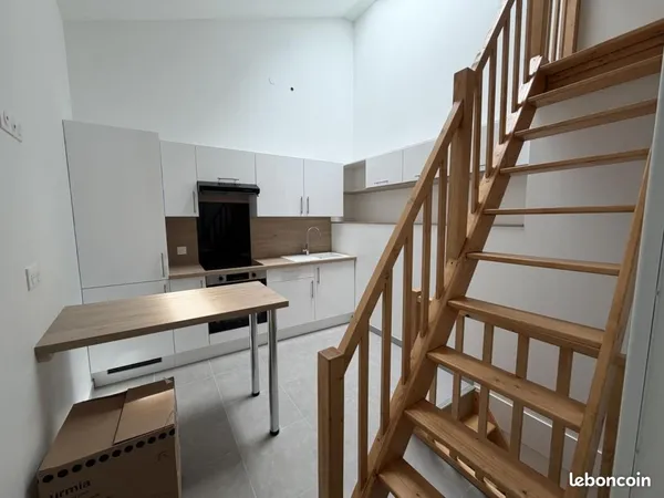 Studio 1 pièce 12 m²