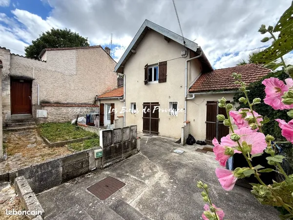 Immeuble de rapport 90 m²
