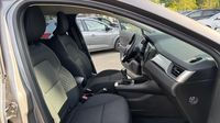 Renault Captur 1.0 TCe 90ch Evolution — photo 15