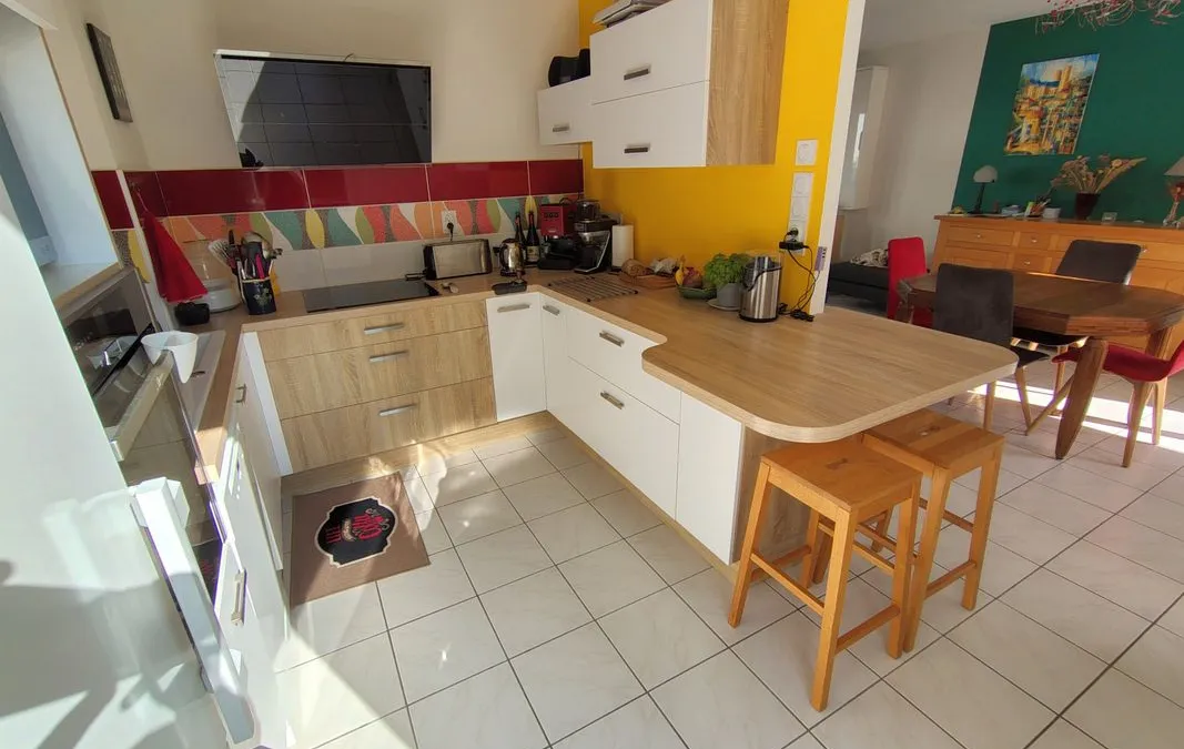 Photo 1