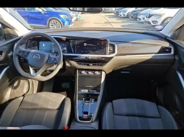Opel Grandland 1.2 turbo hybrid 136ch gs e-dct6 — photo 9