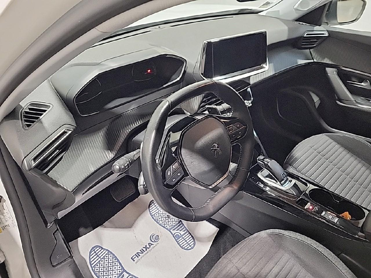 Peugeot 2008 puretech 130 s&s eat8 style — photo 9