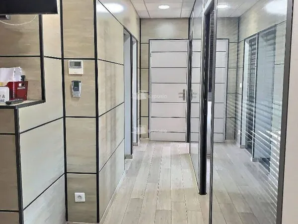 Bureaux 70 m²