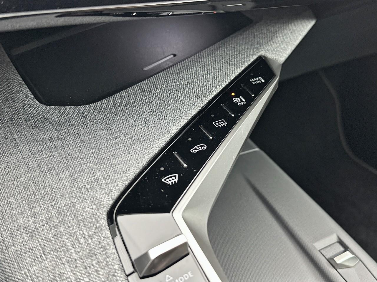 Peugeot 5008 hybrid 145 ch e-dcs6 gt — photo 30