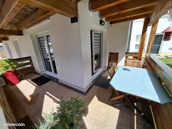 Appartement T2 de 38 m², composé d'un séjour/cuisine avec chambre séparée - Centre des Rousses