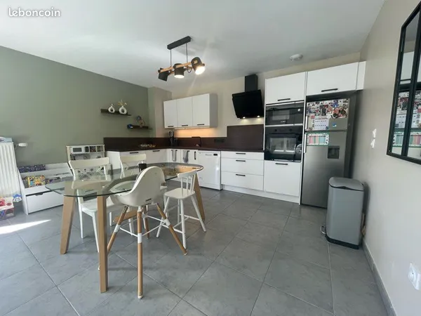 Appartement T3 75m2 - 39m2 de terrasse - 2 places de parking
