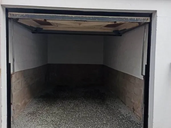 Garage à louer