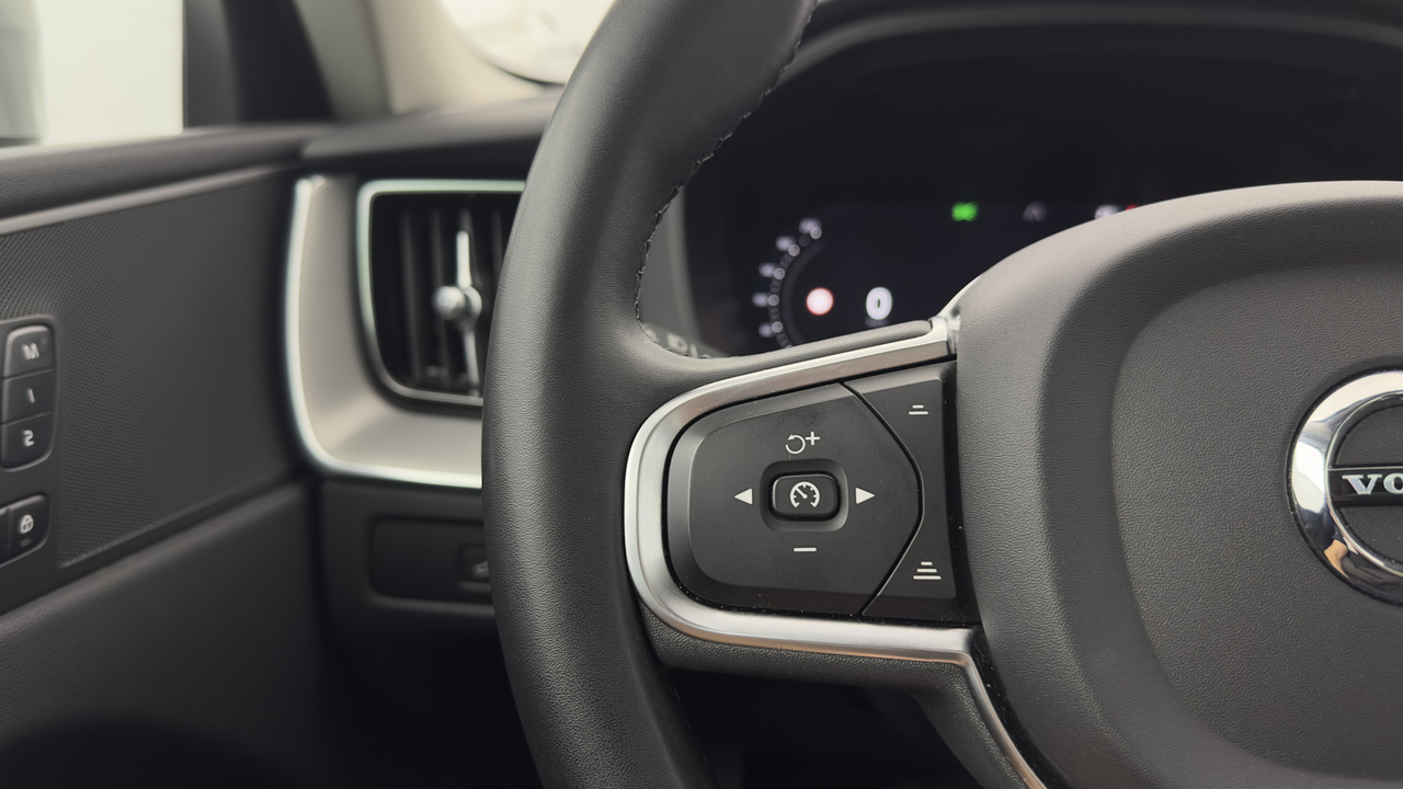 Volvo XC60 T6 Recharge AWD 253 ch + 145 ch Geartronic 8 — photo 29