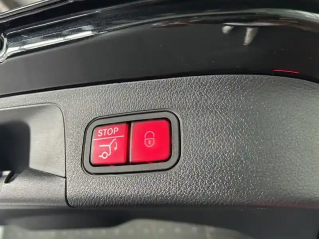 Mercedes Gla 250 e amg line — photo 20