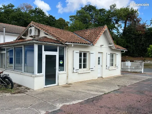 Maison Meschers avec beau potentiel
