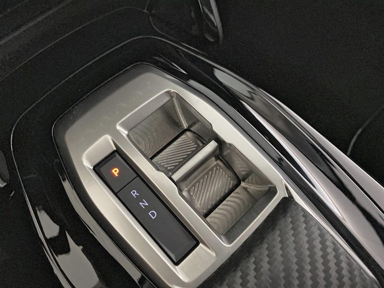 Peugeot 208 hybrid 145 ch e-dcs6 allure — photo 15