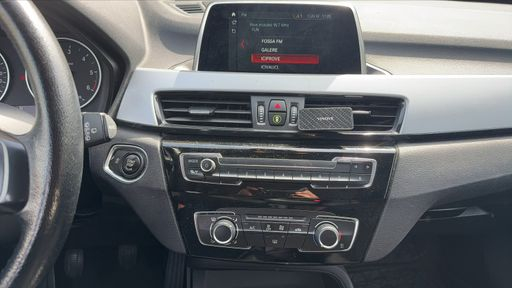 BMW X1 16d 116 - Xline – 2018 – 165690 km – Diesel – Boîte Manuelle — photo 18