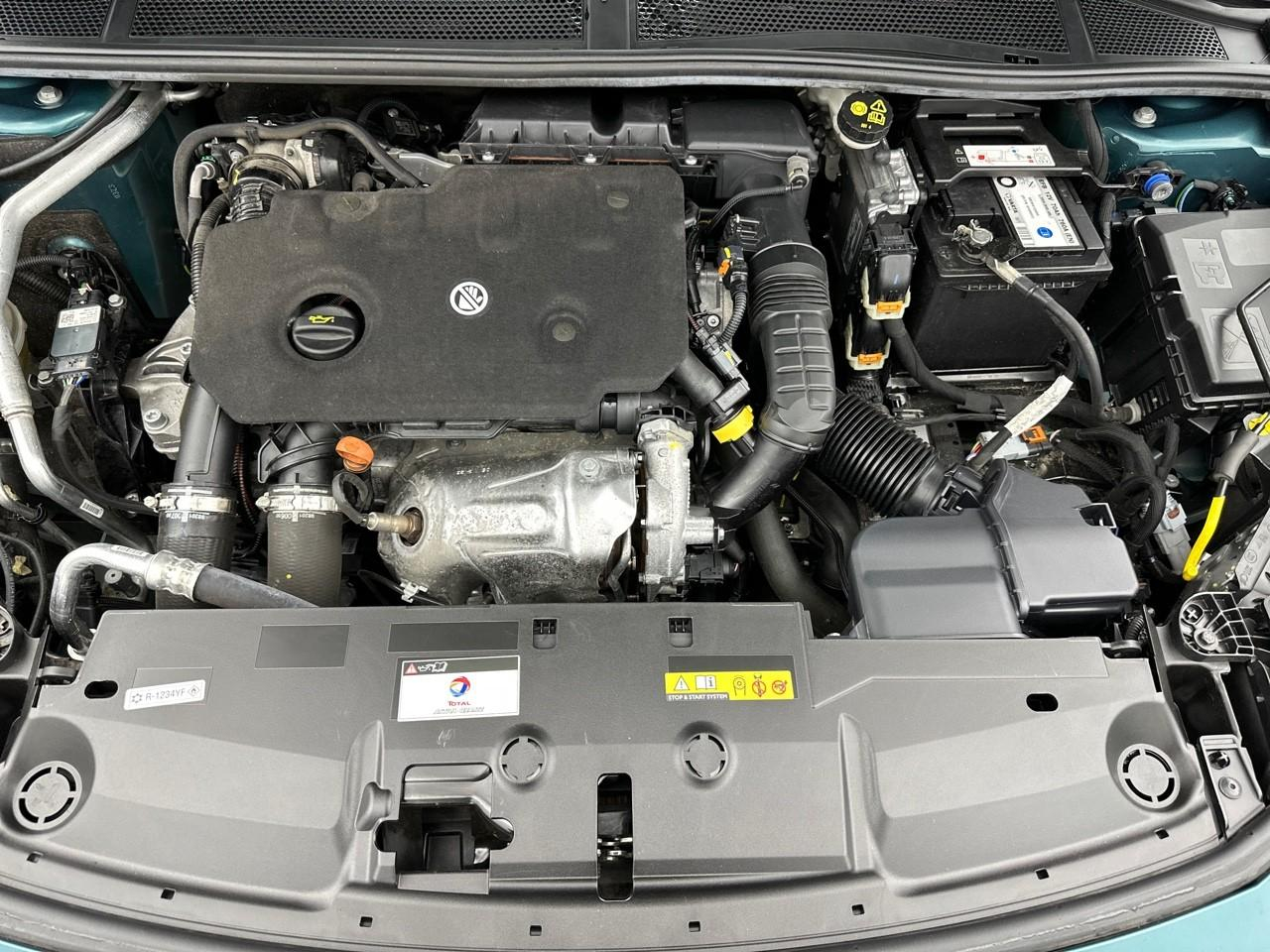 Peugeot 308 sw bluehdi 130ch s&s eat8 allure pack — photo 13