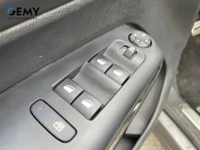 Citroën C5 Aircross hybride rechargeable 225 s&amp;s e-eat8 — photo 12