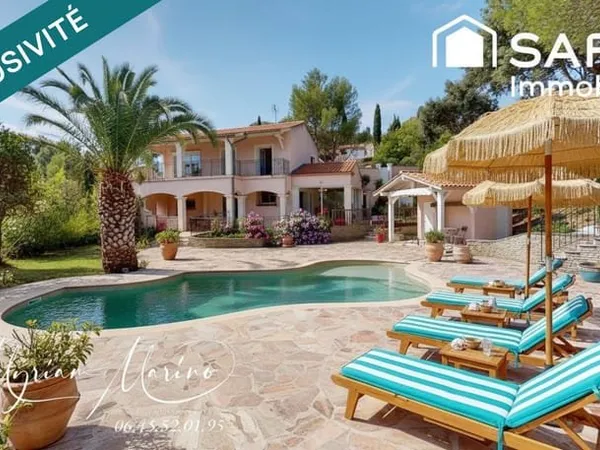 SAINT AYGULF - À VENDRE VILLA 4 PIÈCES VUE MER , STUDIO - TERRASSE
