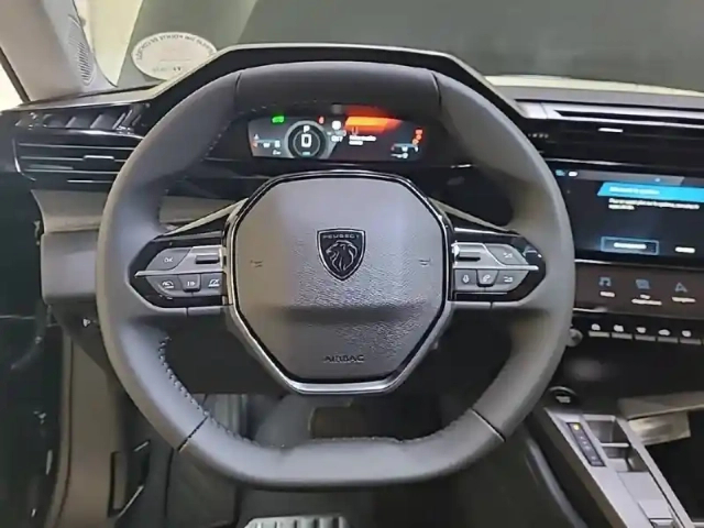 Peugeot 308 hybrid 145 e-dcs6 — photo 39