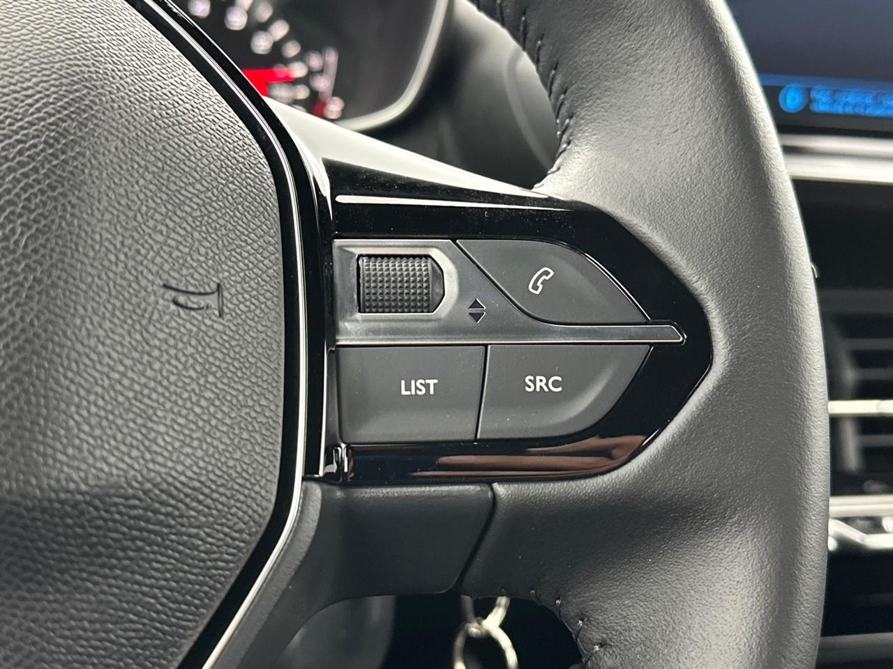Peugeot 2008 100 s&s bvm6 style — photo 19
